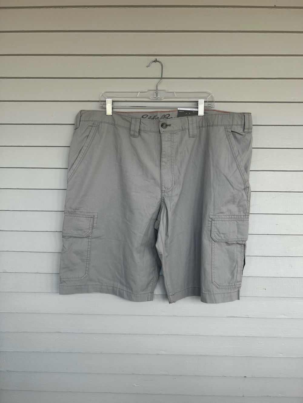 Eddie Bauer Men’s Outdoor Hiking Grey Cargo Multi-Pocket Shorts Sz 42